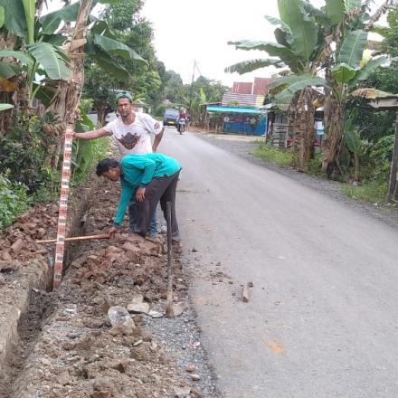 Proyek Bantuan Pembangunan PAM Air Bersih Di Desa Bawahan Seberang